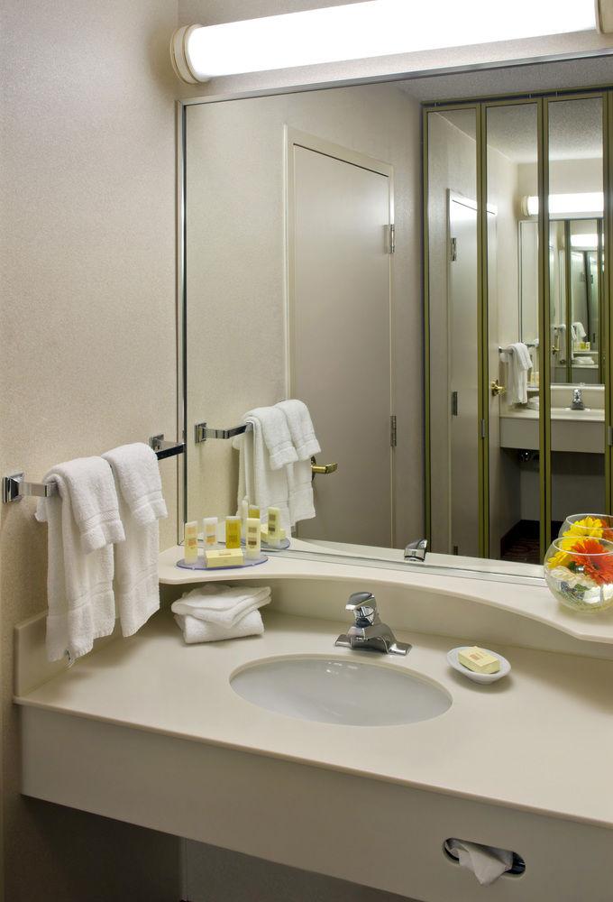 Hotel Courtyard By Marriott