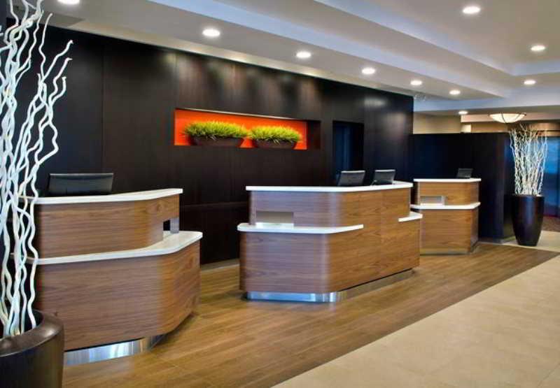 Courtyard By Marriott