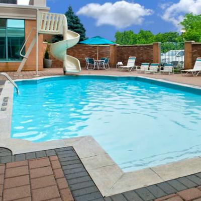 Courtyard By Marriott