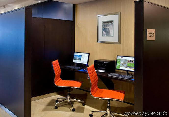 Courtyard By Marriott Hotel 3*