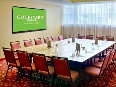 Courtyard By Marriott 3*